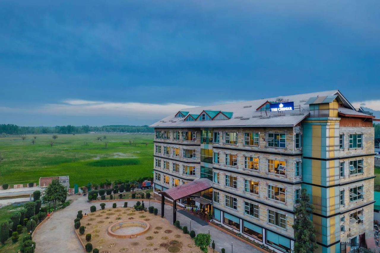 The Chinar Srinagar Hotell Eksteriør bilde