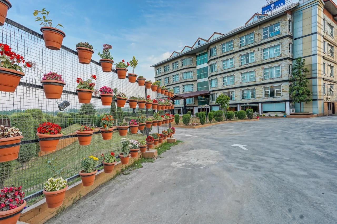 The Chinar Srinagar Hotell Eksteriør bilde