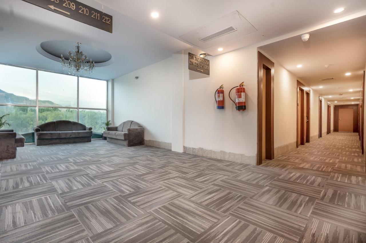 The Chinar Srinagar Hotell Eksteriør bilde